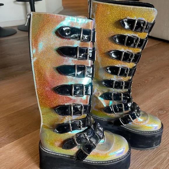 Burning man boot - Picture 3 of 5